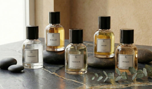 dunkele Parfumflaschen